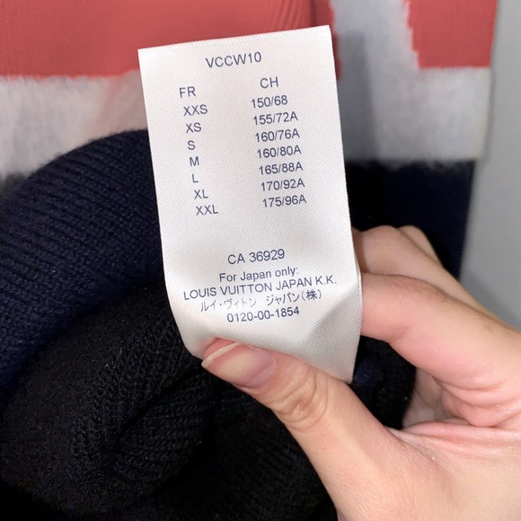 Louis Vuitton sweater - Picture 4 of 6